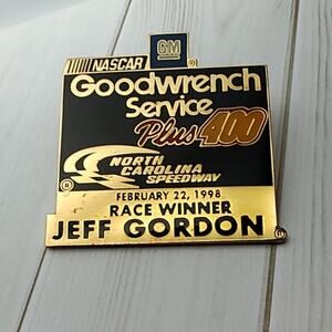 NASCAR GM Goodwrench 400 North Carolina Speedway 1998 Winner Jeff Gordon Pin